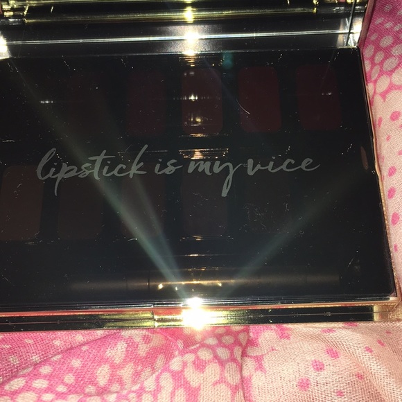 New urban decay lipstick palette - Picture 3 of 4